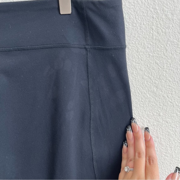 LULULEMON Black Groove Reversible Mid Rise Straight Wide Leg Yoga Pant Leggings - Picture 9 of 16